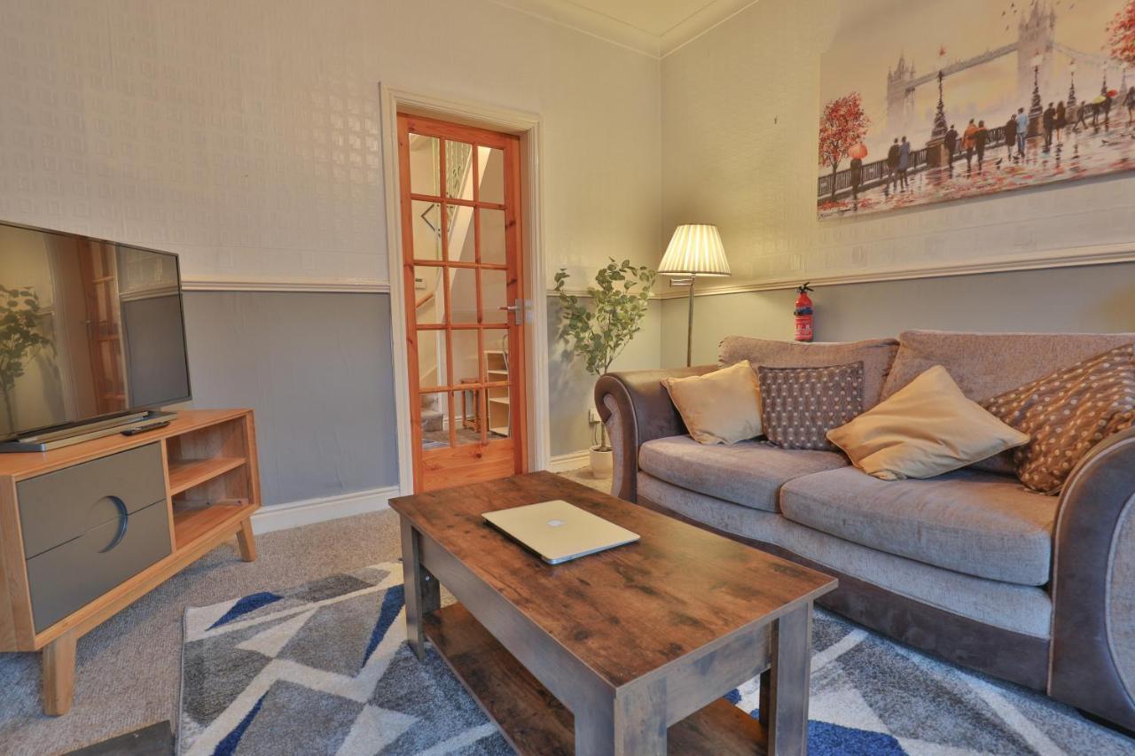 Devon St - Cozy Home, Free Easy Parking! Kingston upon Hull Exterior foto