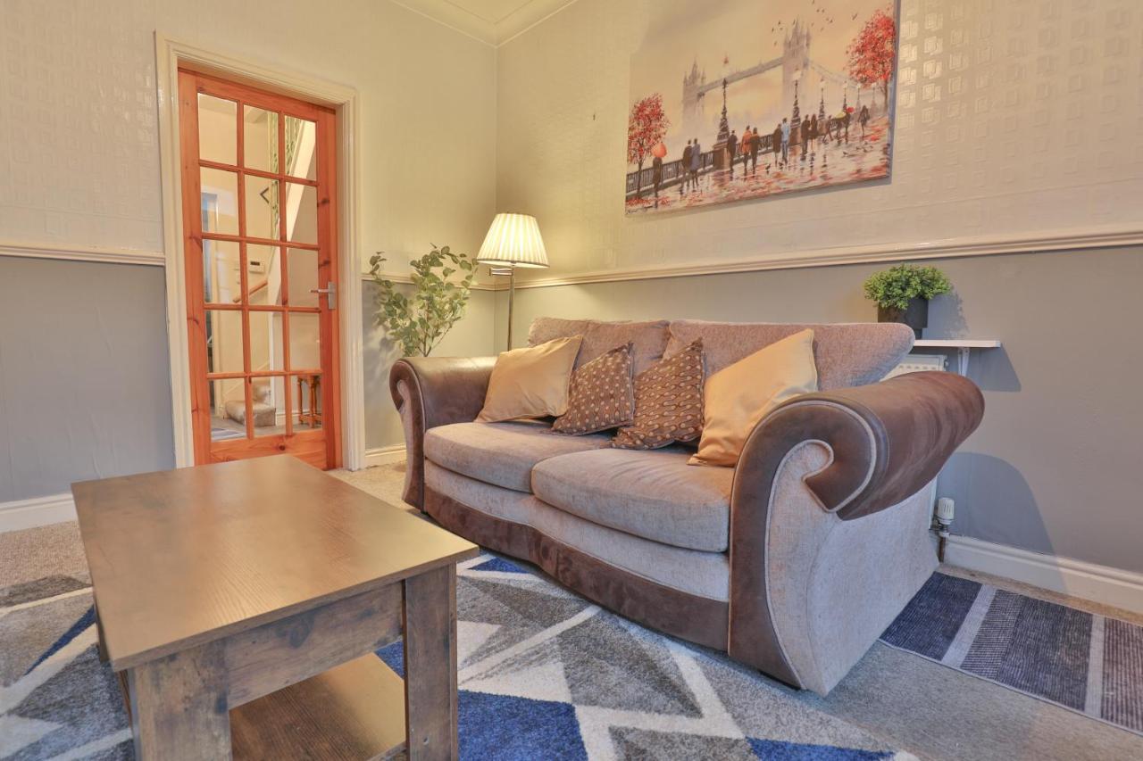 Devon St - Cozy Home, Free Easy Parking! Kingston upon Hull Exterior foto